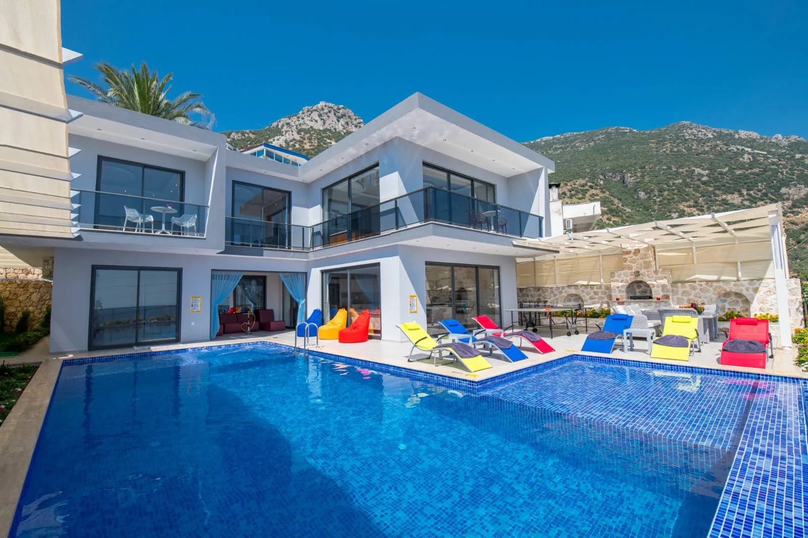 Kaş İslamlar'da Merkeze Yakın Konumda, Özel Havuzlu, Konforlu Villa görsel 1