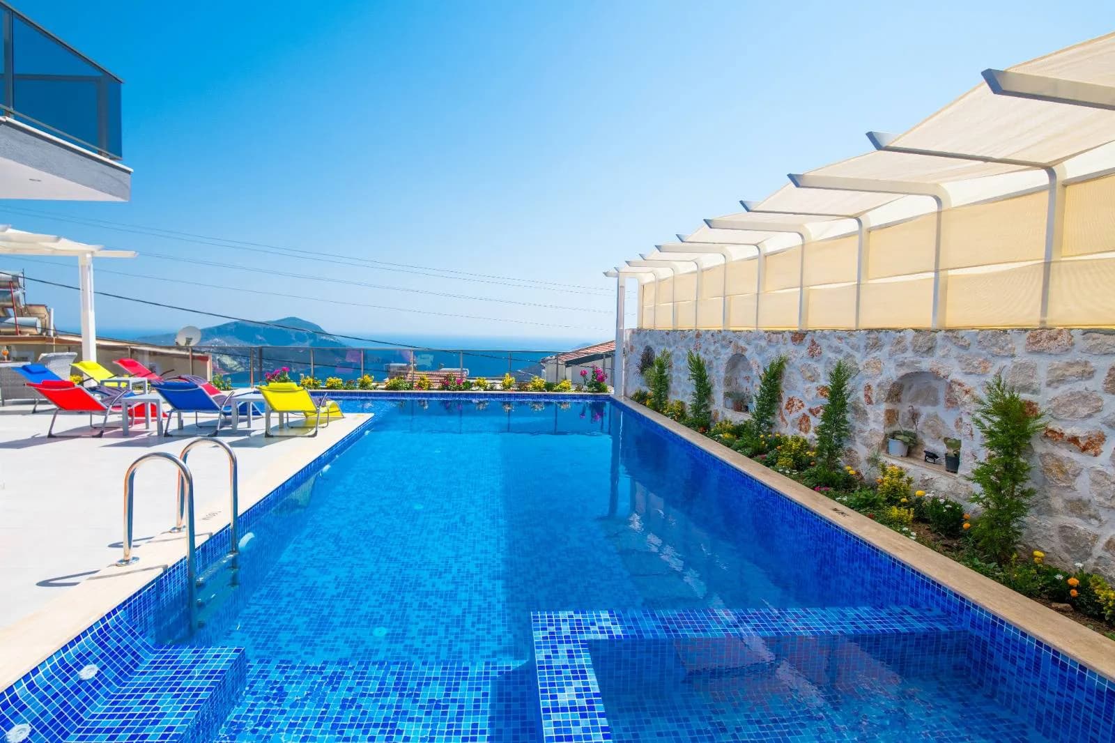 Kaş İslamlar'da Merkeze Yakın Konumda, Özel Havuzlu, Konforlu Villa görsel 2