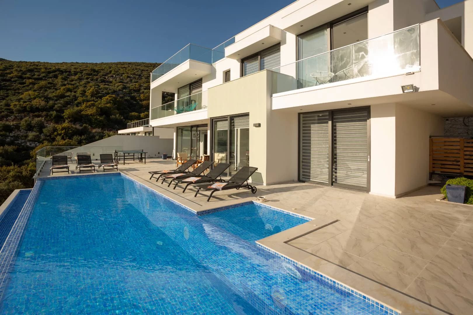 Kaş Kalkan'da Deniz Manzaralı, Özel Havuzlu, 8 Kişilik, Lüks Villa görsel 1