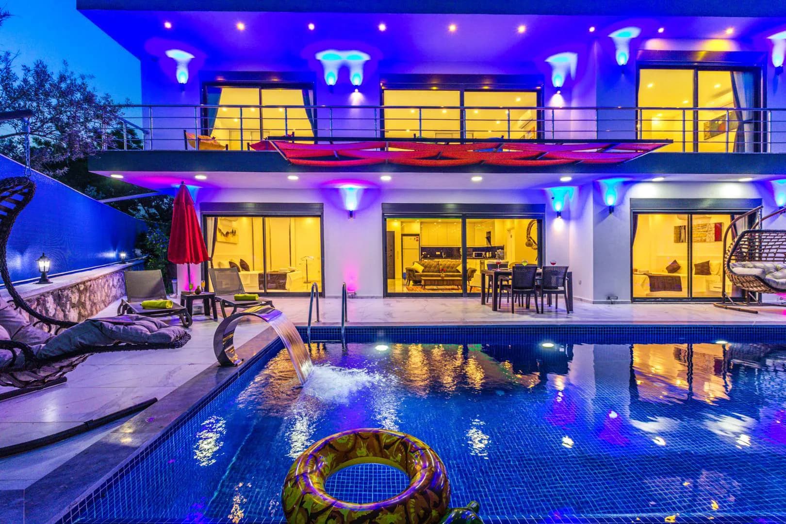 Kaş Çayköy'de Nezih Konumda, Yetişkin ve Çocuk Havuzlu, Kiralık Villa görsel 1