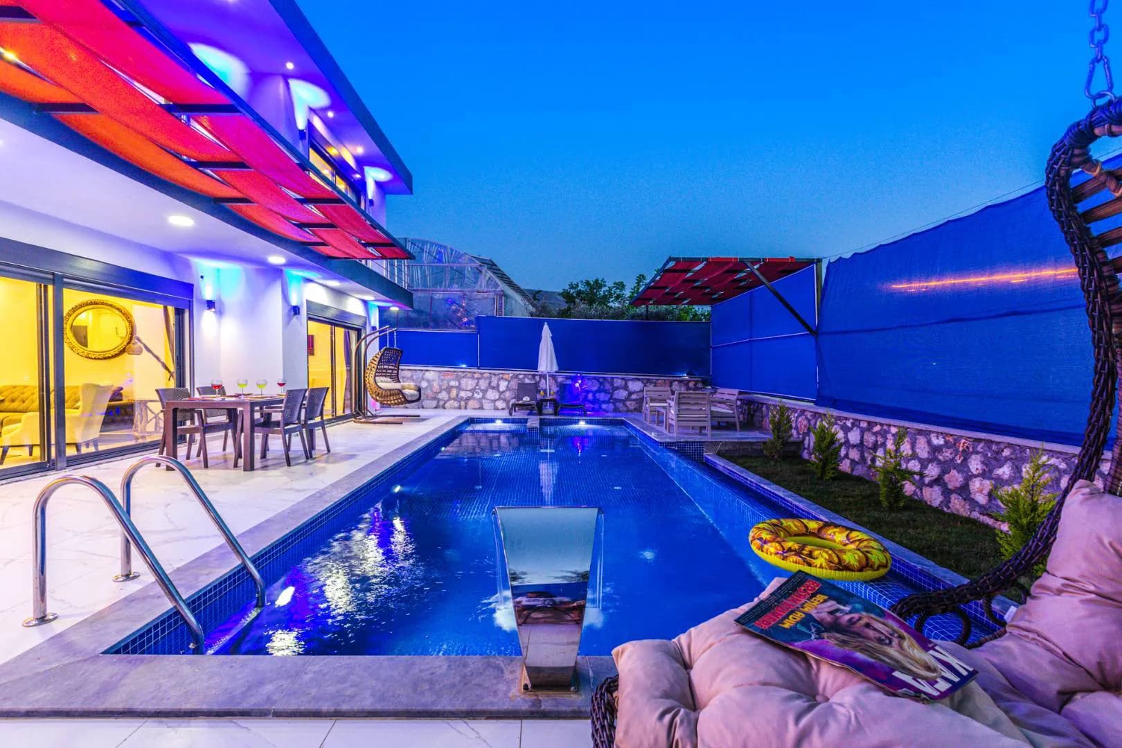 Kaş Çayköy'de Nezih Konumda, Yetişkin ve Çocuk Havuzlu, Kiralık Villa görsel 2