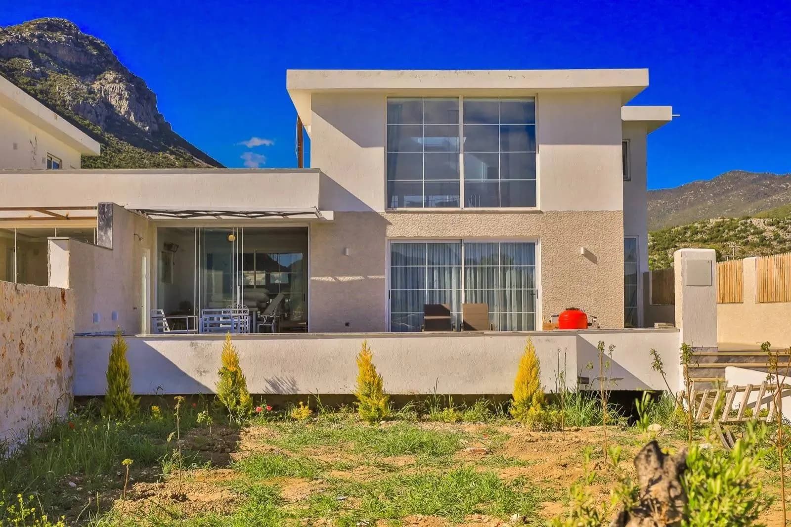 Kaş Bezirgan'da Doğa İçerisinde, 2+1, Lüks Kiralık Villa görsel 1