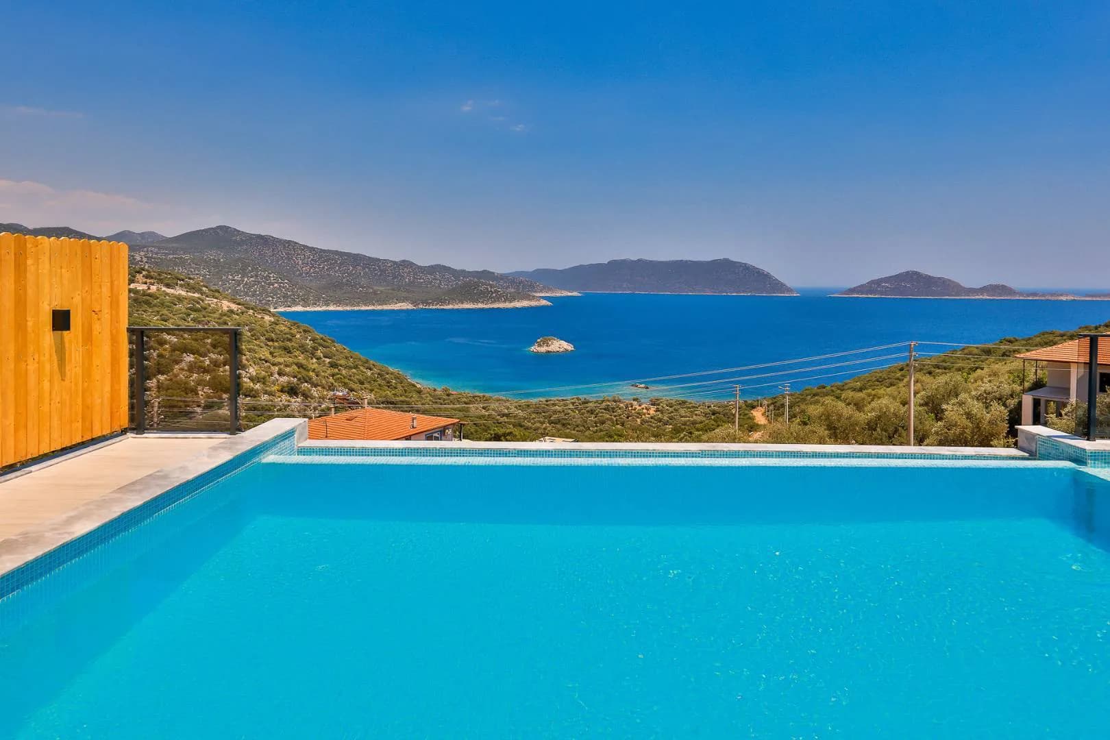 Kaş Belenli'de Panoramik Deniz Manzaralı, Özel Havuzlu, Kiralık Villa görsel 2