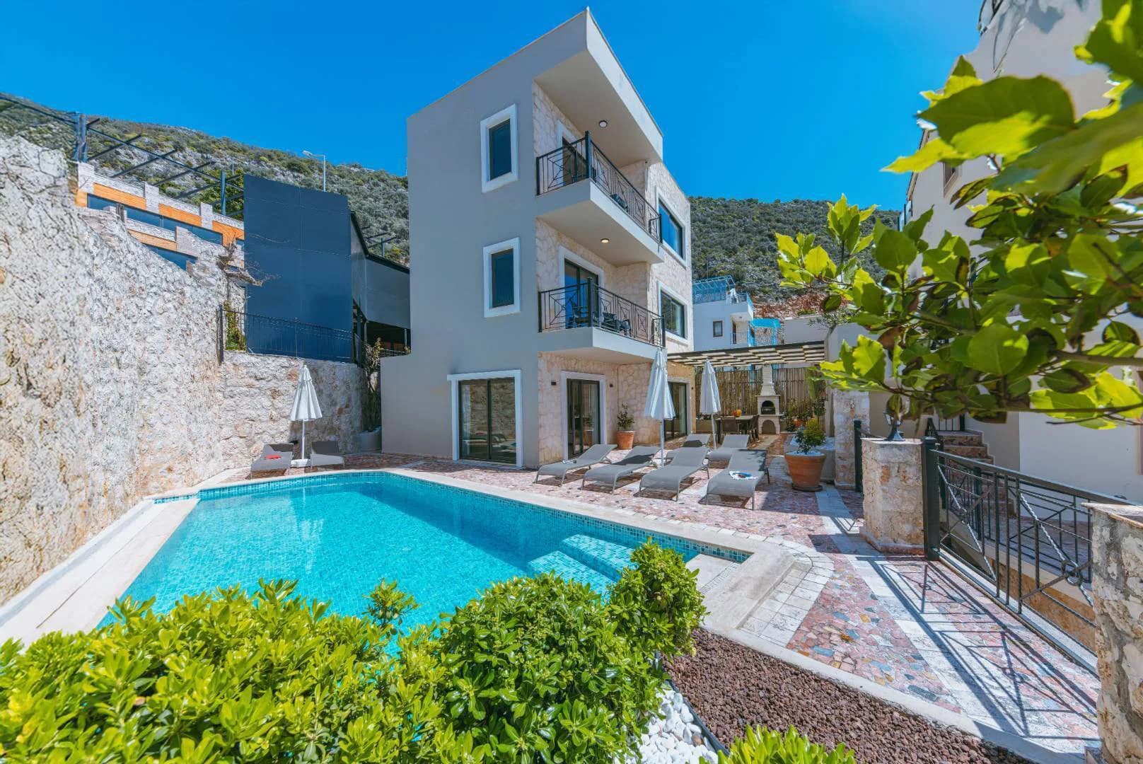 Kaş Kalkan'da Geniş Ailelere Uygun, Özel Havuzlu, Merkezi Villa görsel 1