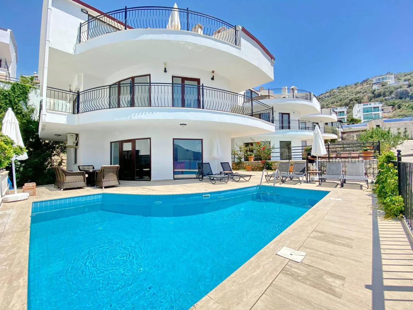Kaş Kalkan'da Enfes Deniz Manzaralı, Özel Havuzlu, Modern Villa görsel 1