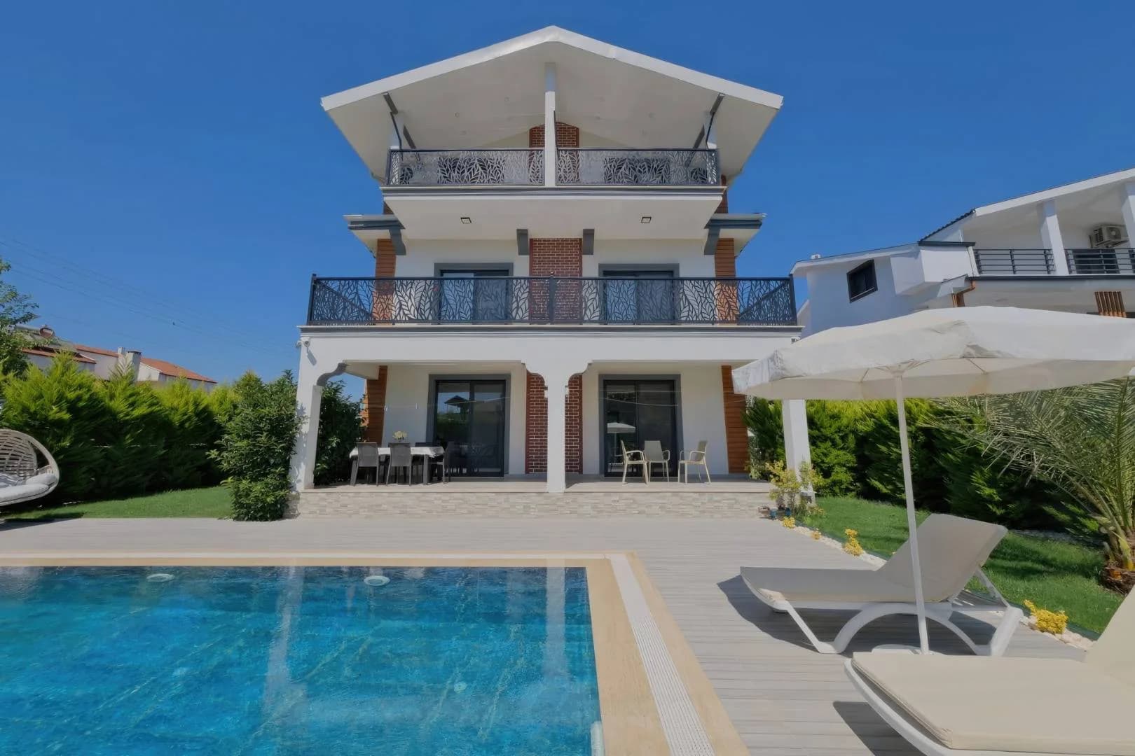 Fethiye Karaçulha'da Sessiz Doğada, Özel Havuzlu, Geniş Villa görsel 1