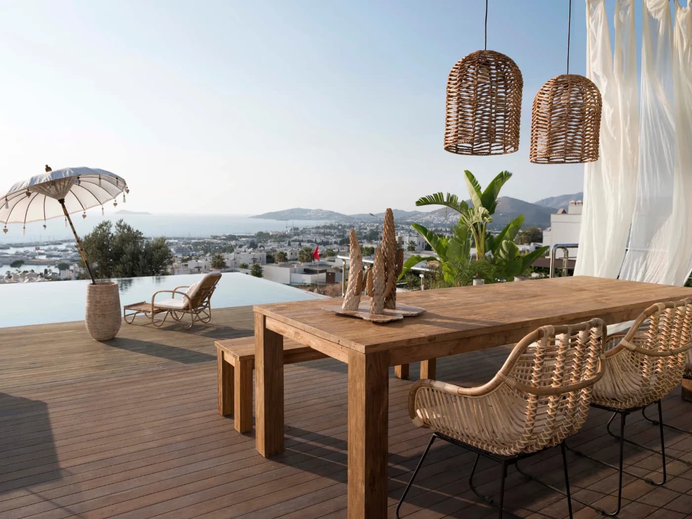 Bodrum'da Bohem Dekorasyona Sahip, Sonsuzluk Havuzlu, Hamamlı Villa görsel 3