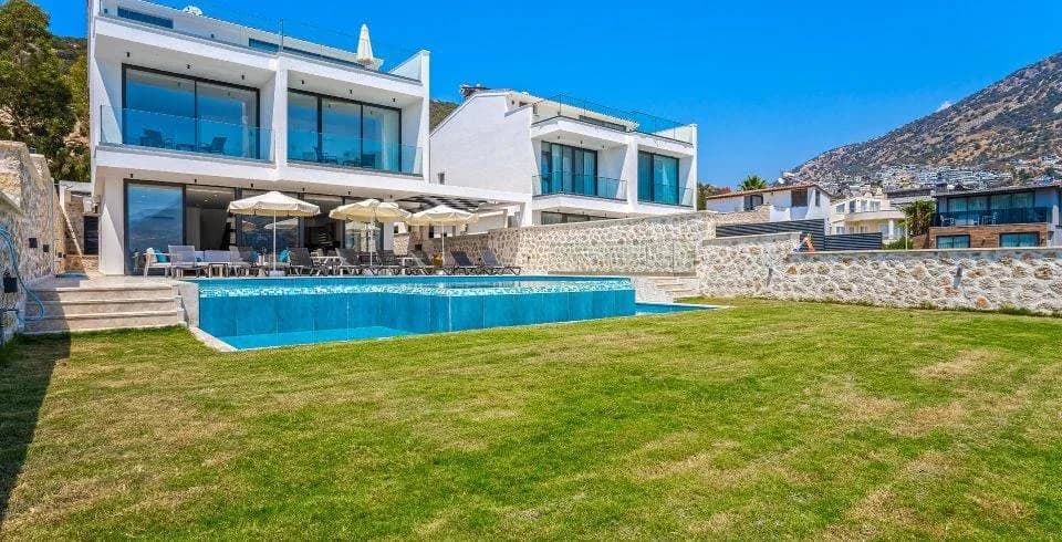 Kaş Kalkan'da Muhteşem Manzaralı, Özel Havuzlu, 12 Kişilik, Lüks Villa görsel 1