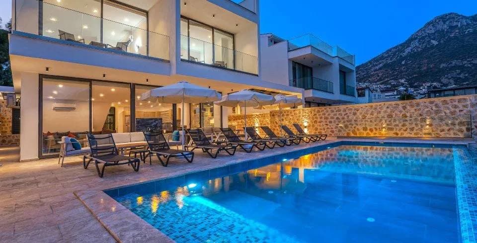 Kaş Kalkan'da Muhteşem Manzaralı, Özel Havuzlu, 12 Kişilik, Lüks Villa görsel 2