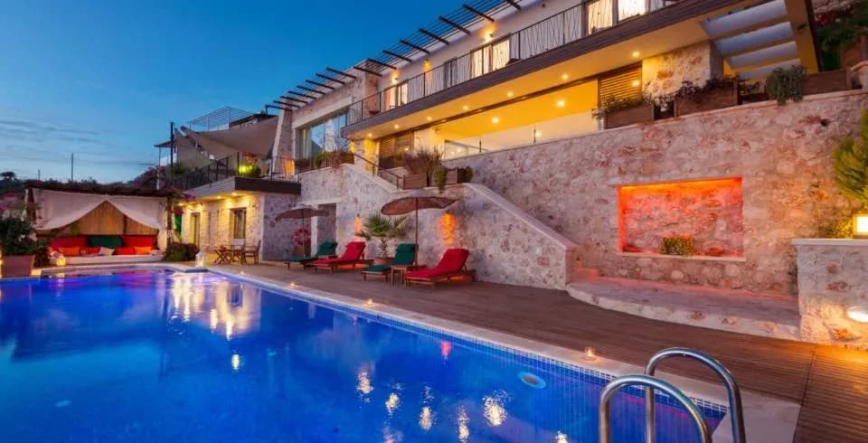 Kaş Bezirgan'da Eşsiz Deniz Manzaralı, Özel Havuzlu, Otantik Villa görsel 1