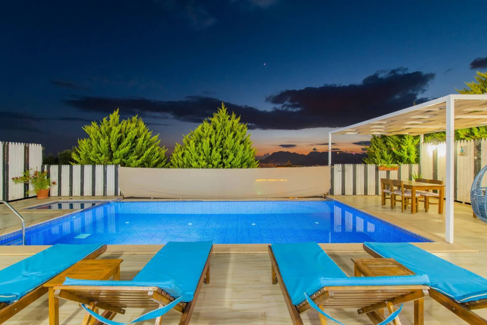 Kaş Üzümlü'de Nezih Konumda, Özel Havuzlu, Jakuzili Villa görsel 2