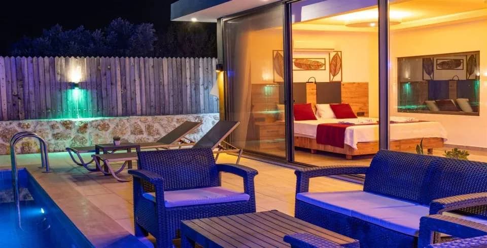 Kaş Sarıbelen'de Yemyeşil Doğada, Özel Havuzlu, Konforlu Villa görsel 2