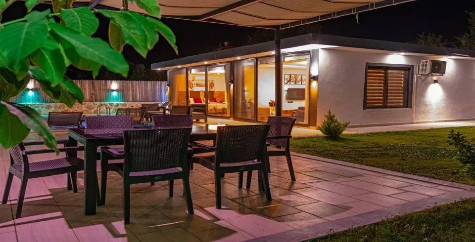Kaş Sarıbelen'de Yemyeşil Doğada, Özel Havuzlu, Konforlu Villa görsel 3
