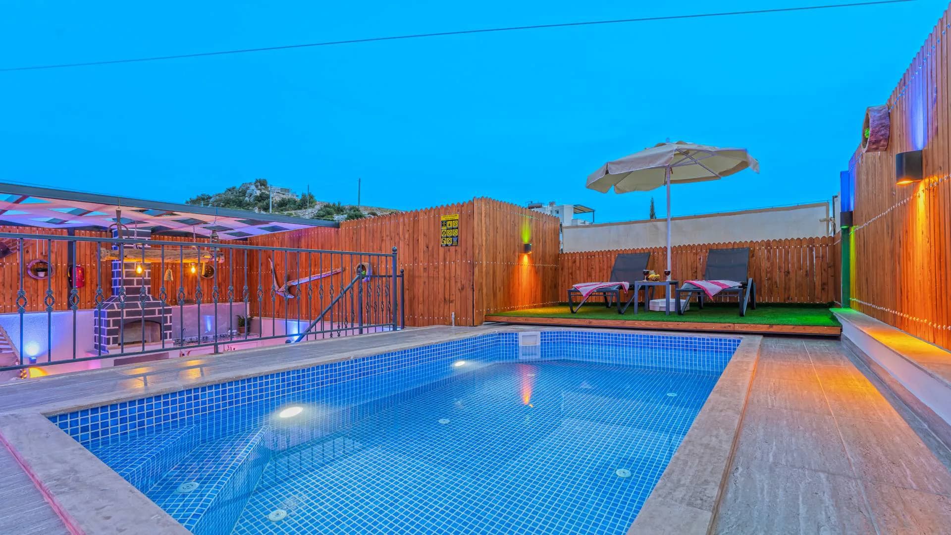Kaş Bezirgan'da Doğayla Baş Başa, Özel Havuzlu, Kiralık Villa görsel 2