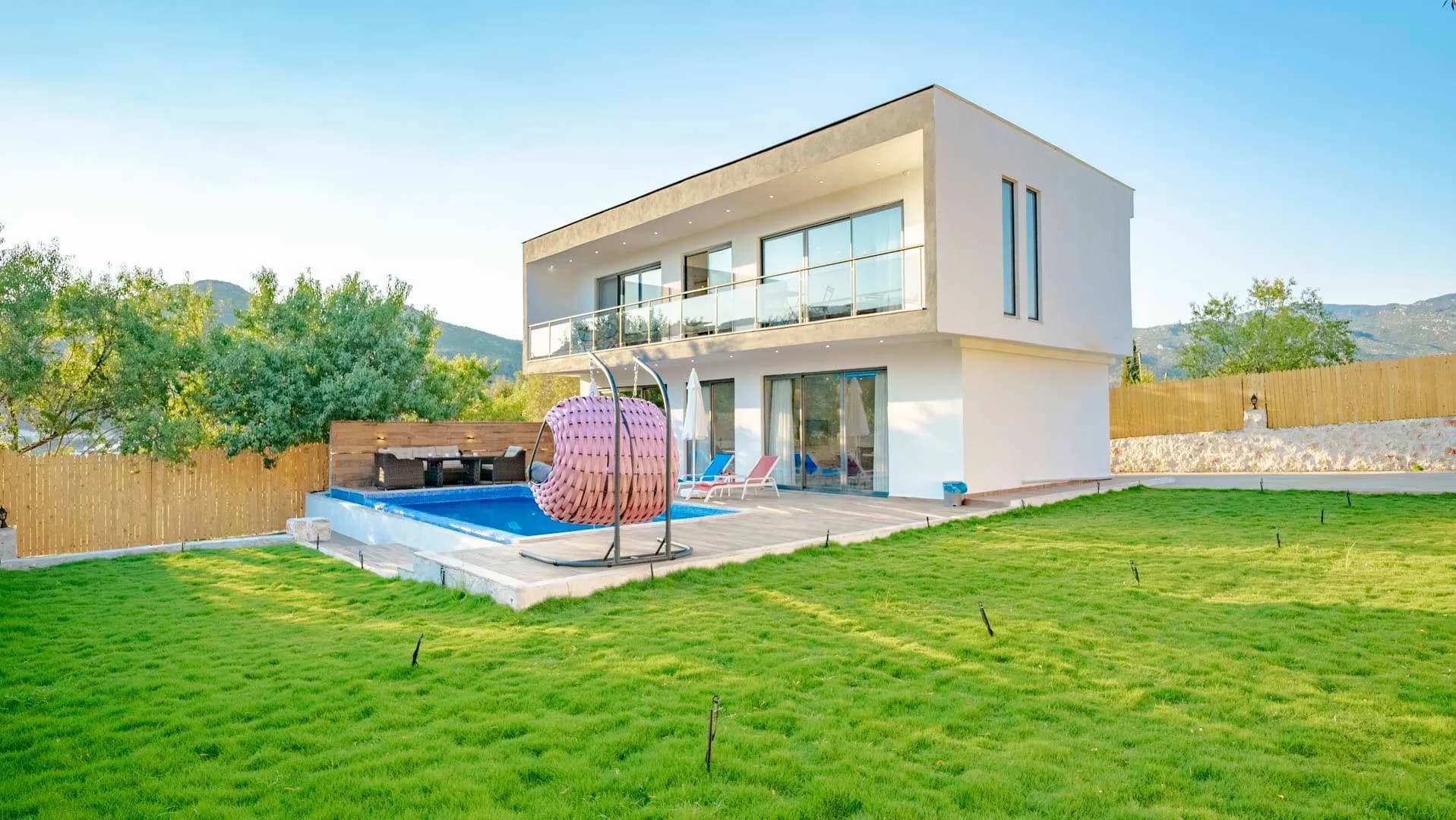 Kaş Sarıbelen'de Yemyeşil Bahçe İçerisinde, Özel Havuzlu, 2+1 Villa görsel 1