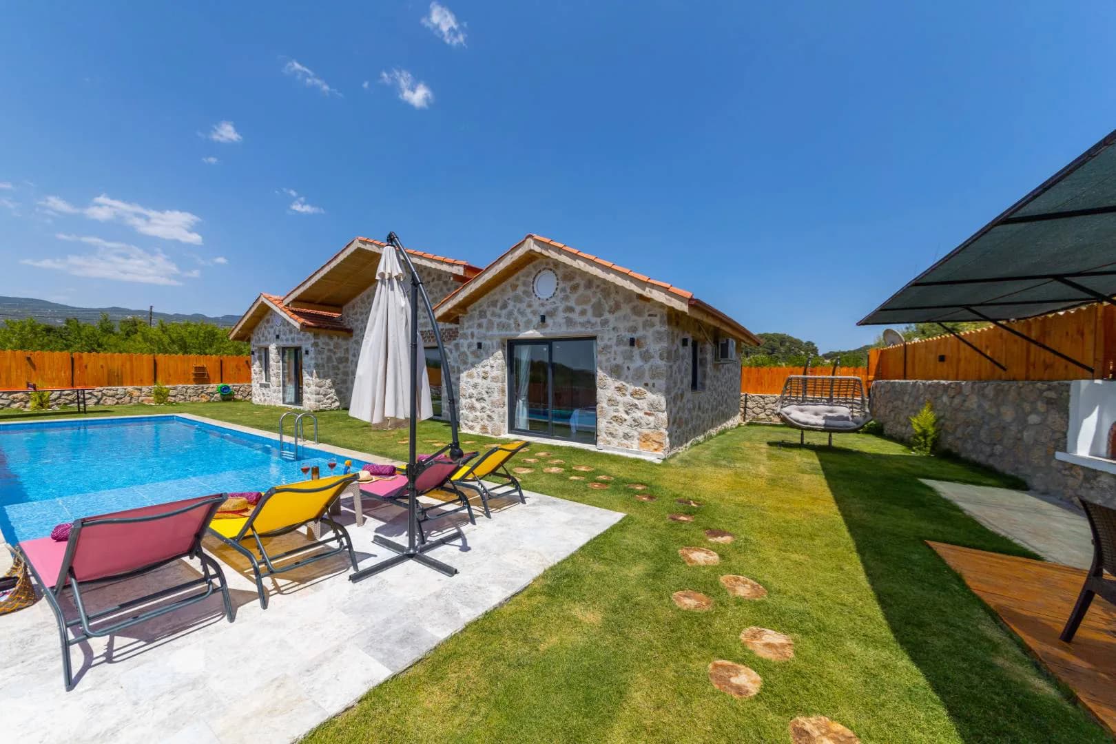Kaş Sarıbelen'de Sesiz Konumda, Özel Havuzlu, Jakuzili Villa görsel 3
