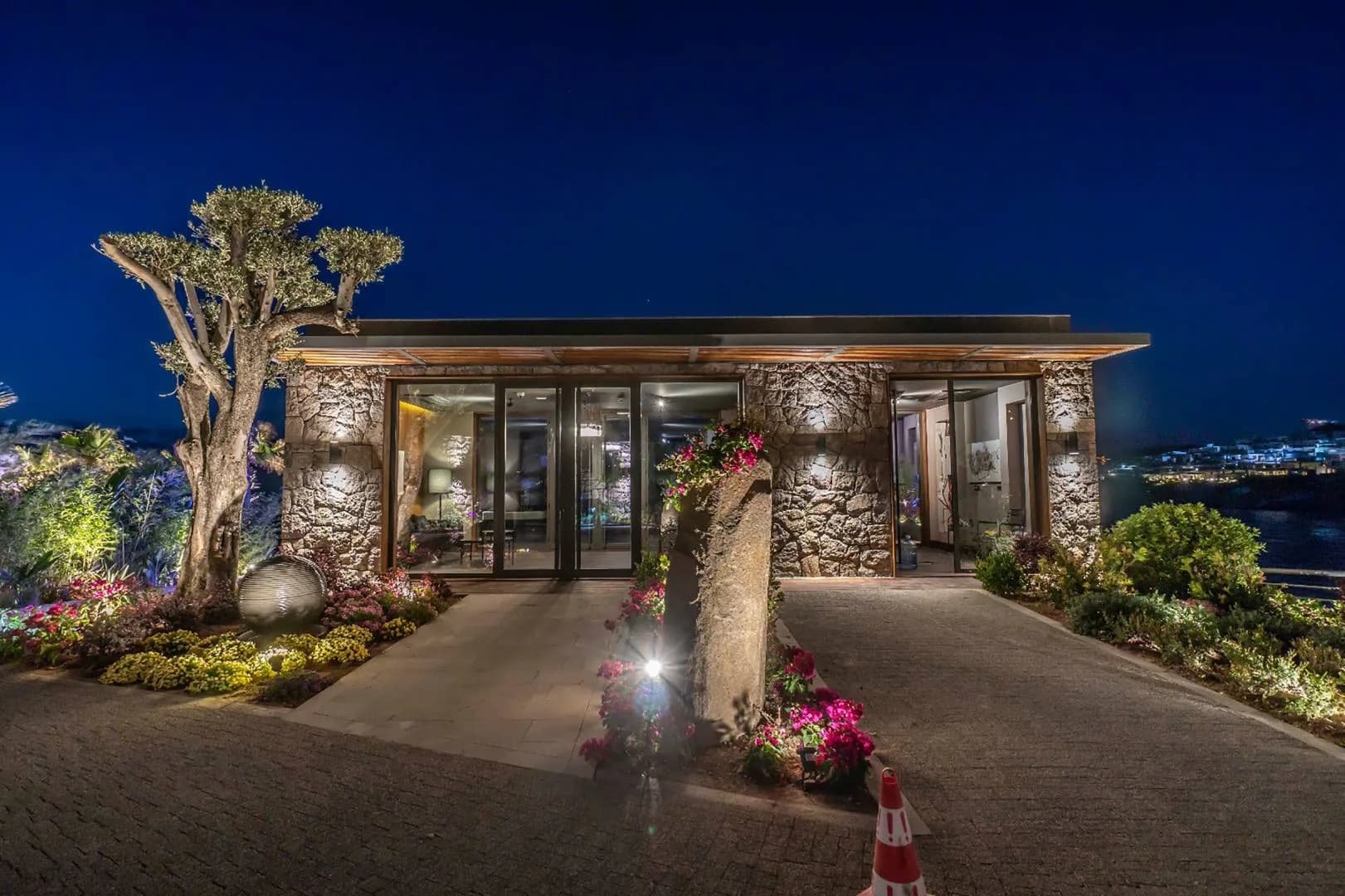 Bodrum Yalıkavak'ta Denize Sıfır, Ortak Havuzlu, Lüks Villa görsel 1