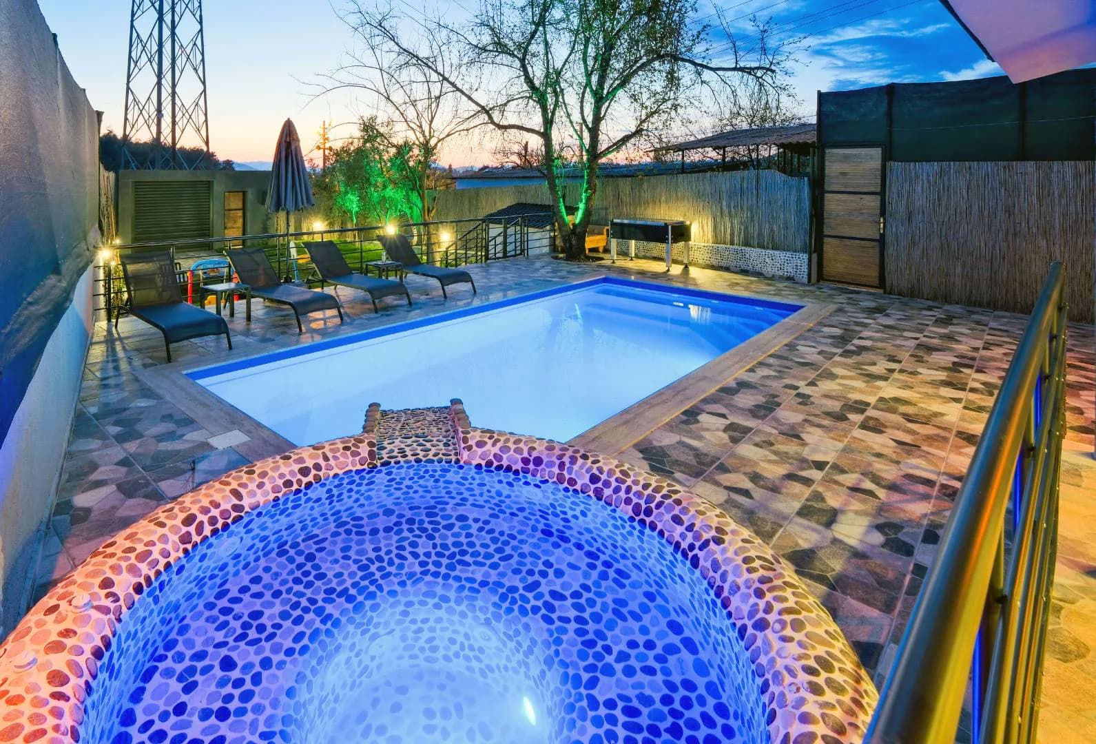 Muğla Fethiye'de Kalabalık Ailelere Uygun, Özel Havuzlu, Modern Villa görsel 1