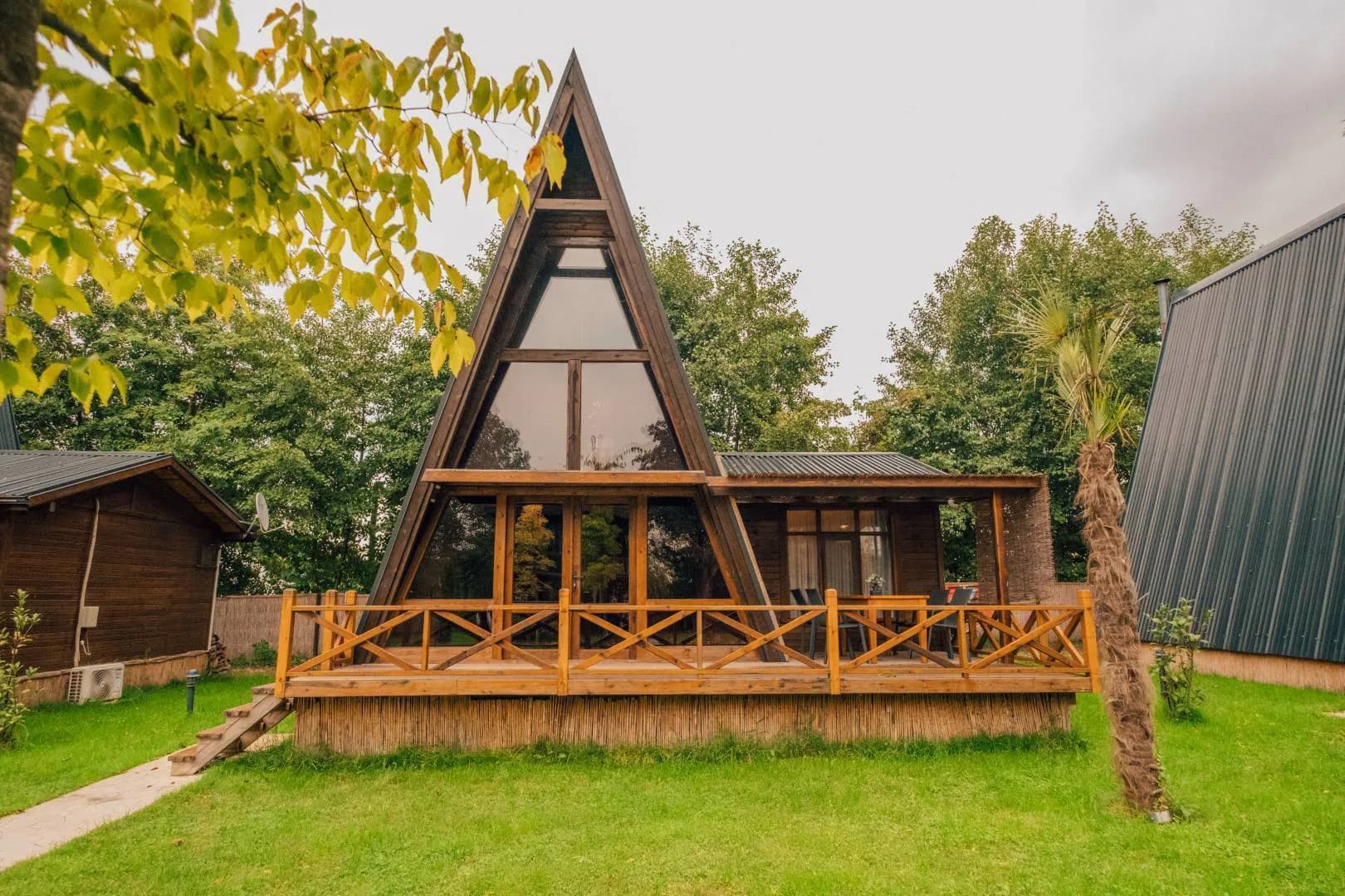 Sapanca Yanık'ta Enfes Doğa İçerisinde, Göl Manzaralı, Kiralık Bungalov görsel 1