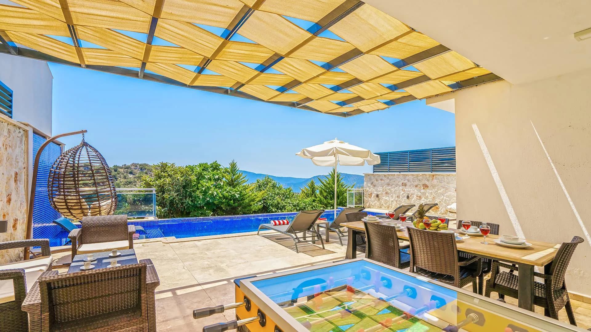Kaş Bezirgan'da Doğa Manzaralı, Özel Havuzlu, Lüks Villa görsel 2