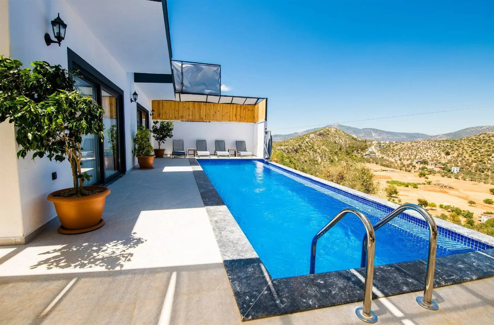 Kaş Bezirgan'da Huzurlu Doğada, Özel Havuzlu, Modern Villa görsel 2