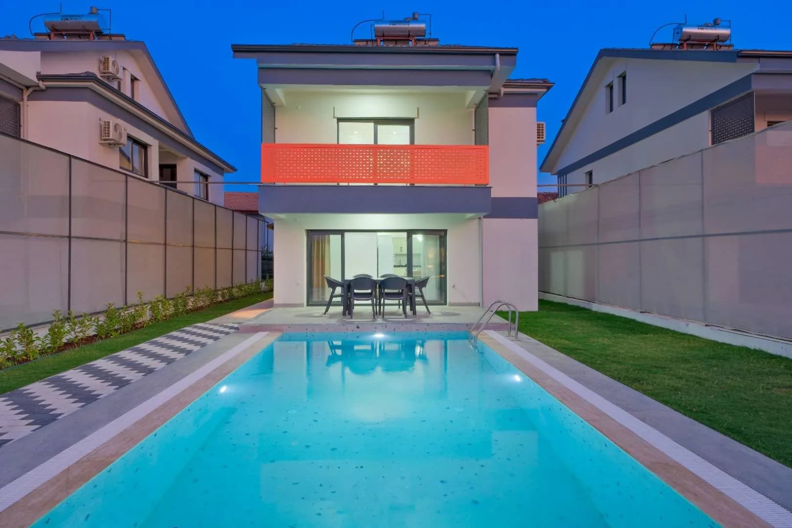 Fethiye Çiftlik'te Merkeze Yakın, Özel Havuzlu, Konforlu Villa görsel 1