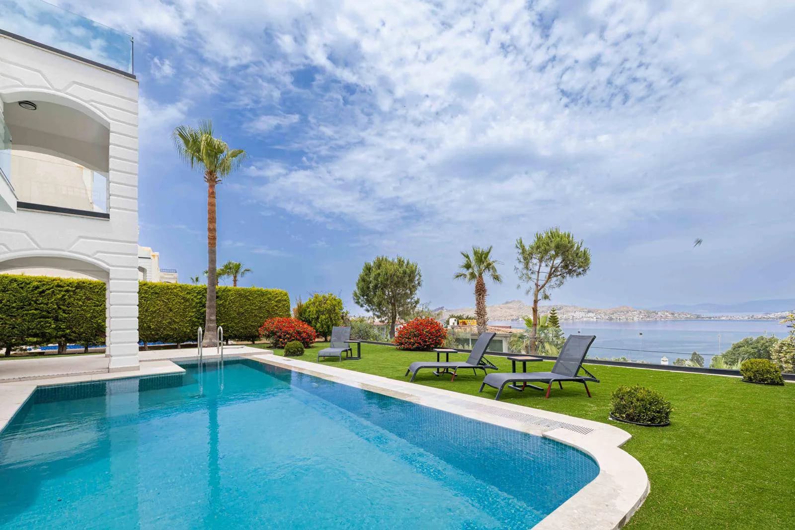 Bodrum Yalıkavak'ta Göz Alıcı Deniz Manzaralı, Özel Havuzlu, Kiralık Villa görsel 1