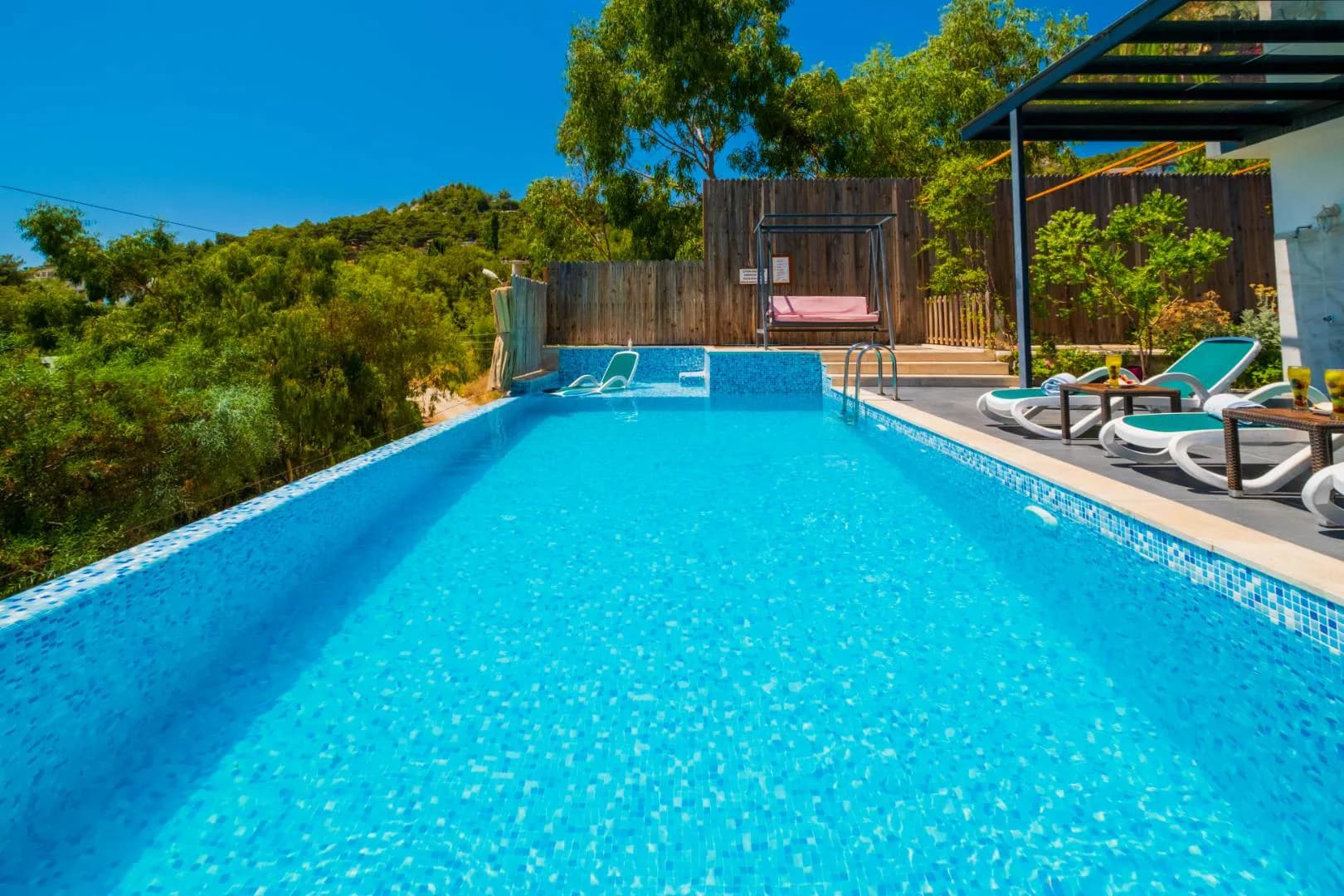 Kaş İslamlar'da Doğa Manzaralı, Özel Havuzlu, Kiralık Villa görsel 3
