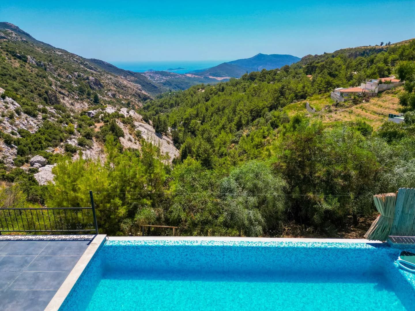 Kaş İslamlar'da Doğa Manzaralı, Özel Havuzlu, Kiralık Villa görsel 2