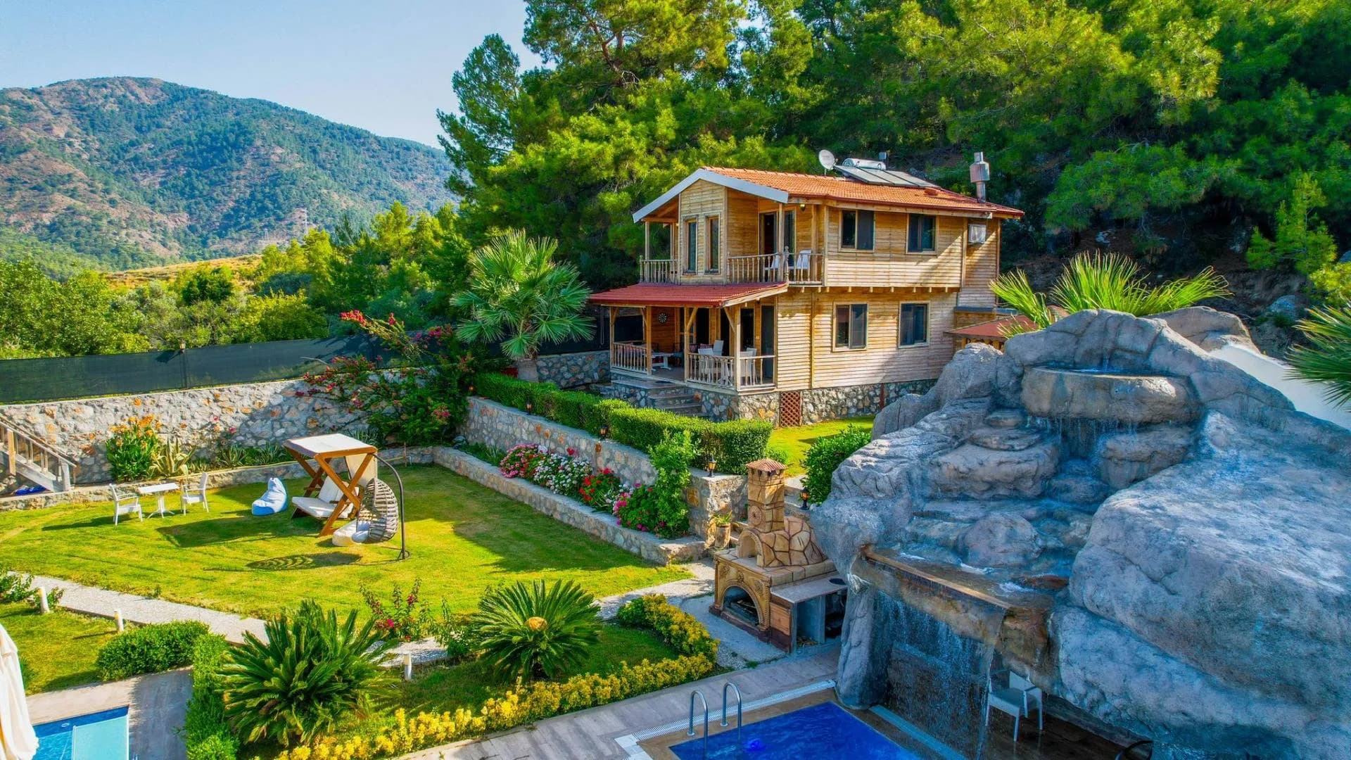 Fethiye Eldirek'te Geniş Bahçeli, Özel Havuzlu, Lüks Villa görsel 1