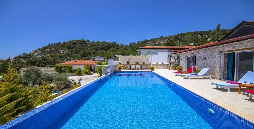 Kaş İslamlar'da Deniz ve Orman Manzaralı, Özel Havuzlu, Konforlu Villa görsel 3