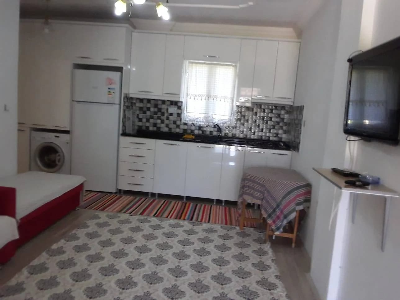Bodrum Mazıköy'de Denize Yürüme Mesafesinde, Manzaralı, Konforlu Suit görsel 3