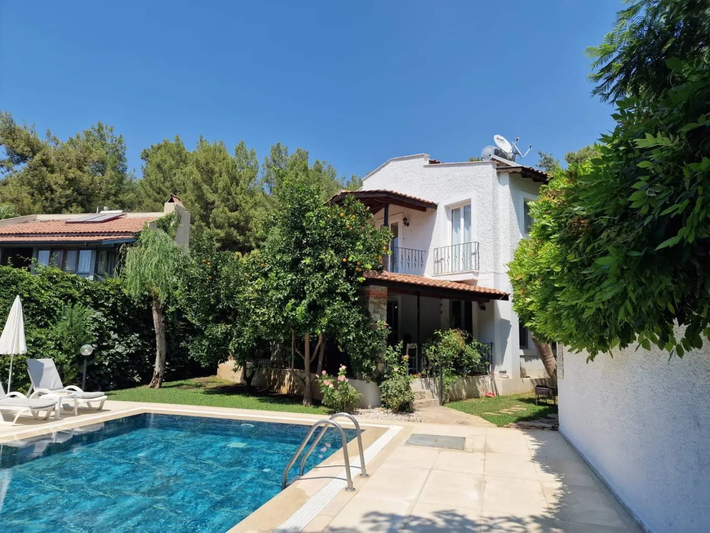 Fethiye Ovacık'ta Yemyeşil Doğada, Özel Havuzlu, 3+1, Konforlu Villa görsel 1