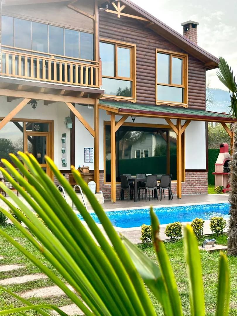 Sapanca Kırkpınar'da Geniş Bahçeli, Özel Havuzlu, Kiralık Bungalov görsel 1