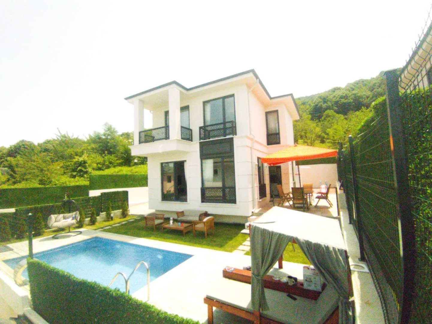 Sapanca'da Muhteşem Doğa İçerisinde, Özel Havuzlu, Kiralık Villa görsel 1