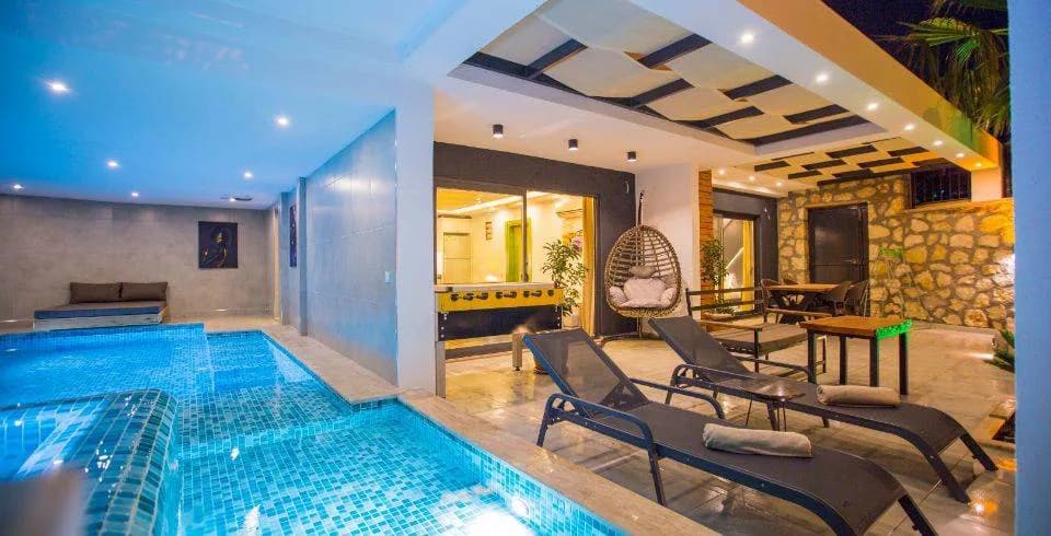 Kaş Bezirgan'da Eşsiz Doğa Manzaralı , Özel Havuzlu, Kiralık Villa görsel 1