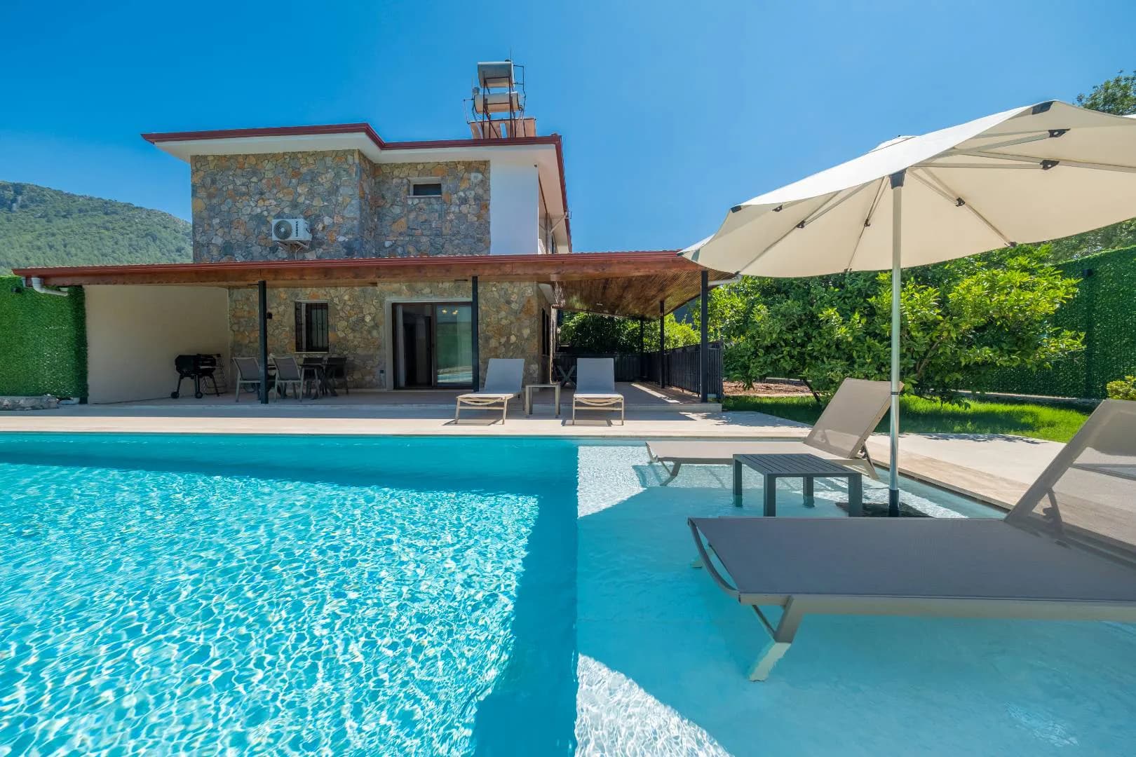 Fethiye Kayaköy'de Geniş Alanlara Sahip, Özel Havuzlu, Kiralık Villa görsel 2