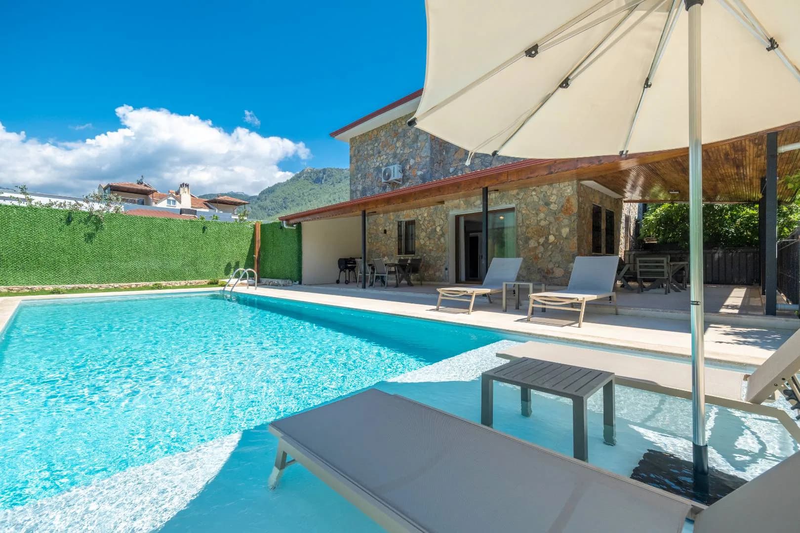 Fethiye Kayaköy'de Geniş Alanlara Sahip, Özel Havuzlu, Kiralık Villa görsel 1