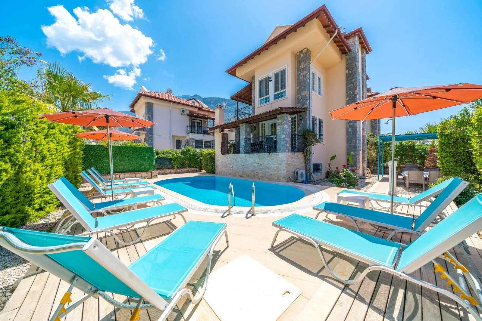 Fethiye Ölüdeniz'de Geniş Gruplara Uygun, Özel Havuzlu, Konforlu Villa görsel 2