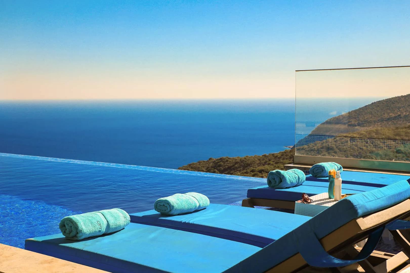 Kaş Bezirgan'da Deniz Manzaralı, Sonsuzluk Havuzlu, Modern Villa görsel 1