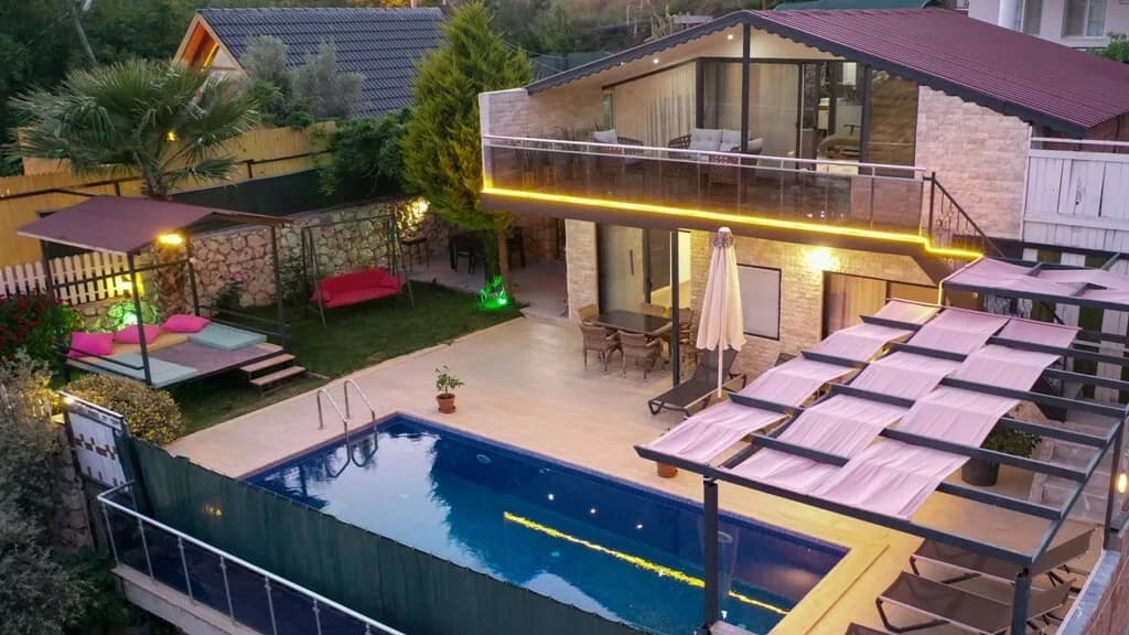 Kaş İslamlar'da Doğayla İç İçe, Özel Havuzlu, Kiralık Villa görsel 2
