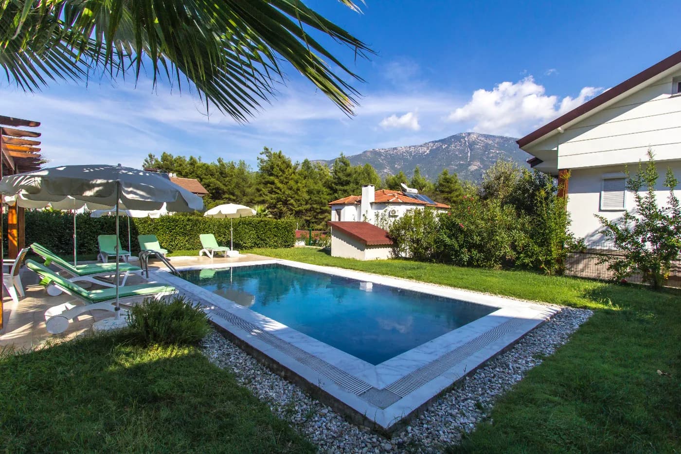 Fethiye Ölüdeniz'de Denize Yakın, Özel Havuzlu, 8 Kişilik Villa görsel 3