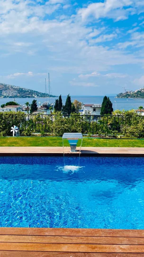 Bodrum Gündoğan'da Deniz Manzaralı, Özel Havuzlu, Lüks Villa görsel 1