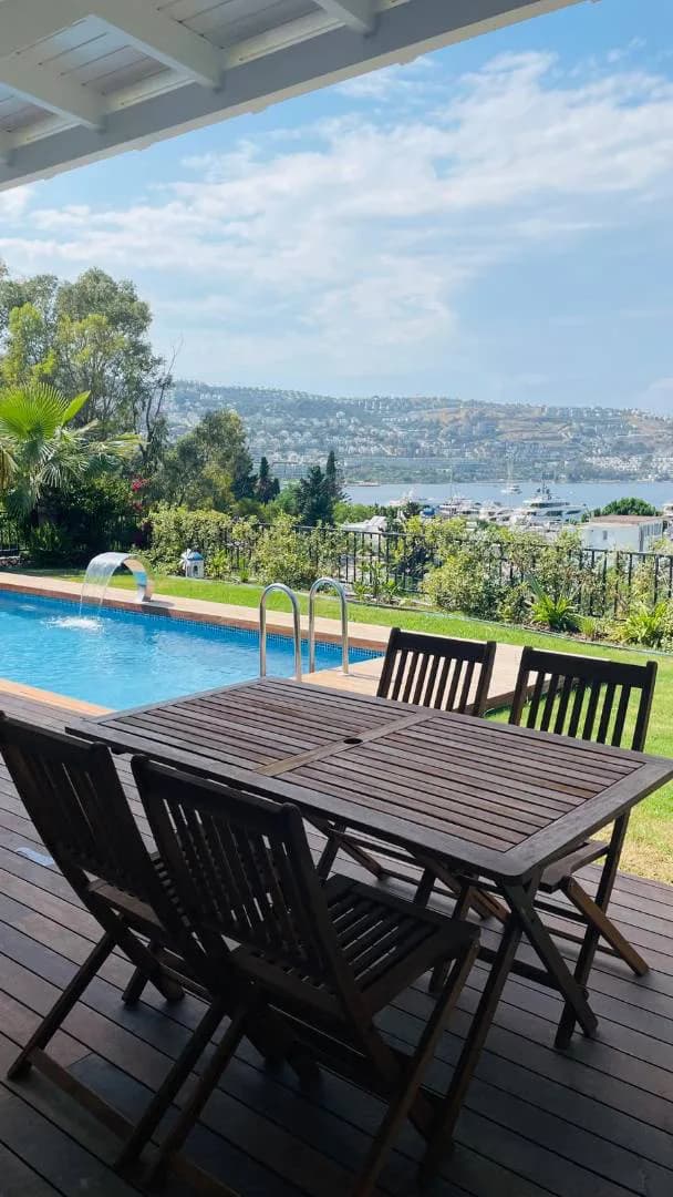 Bodrum Gündoğan'da Deniz Manzaralı, Özel Havuzlu, Lüks Villa görsel 3