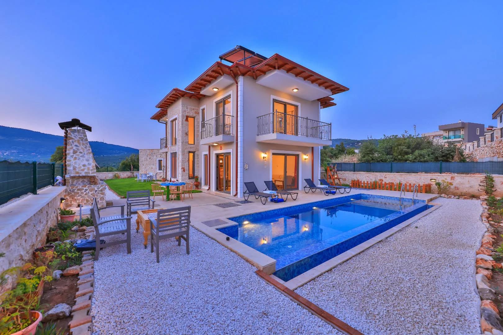 Kaş Andifli'de Doğa İle İç İçe, Özel Havuzlu, Kiralık Lüks Villa görsel 1
