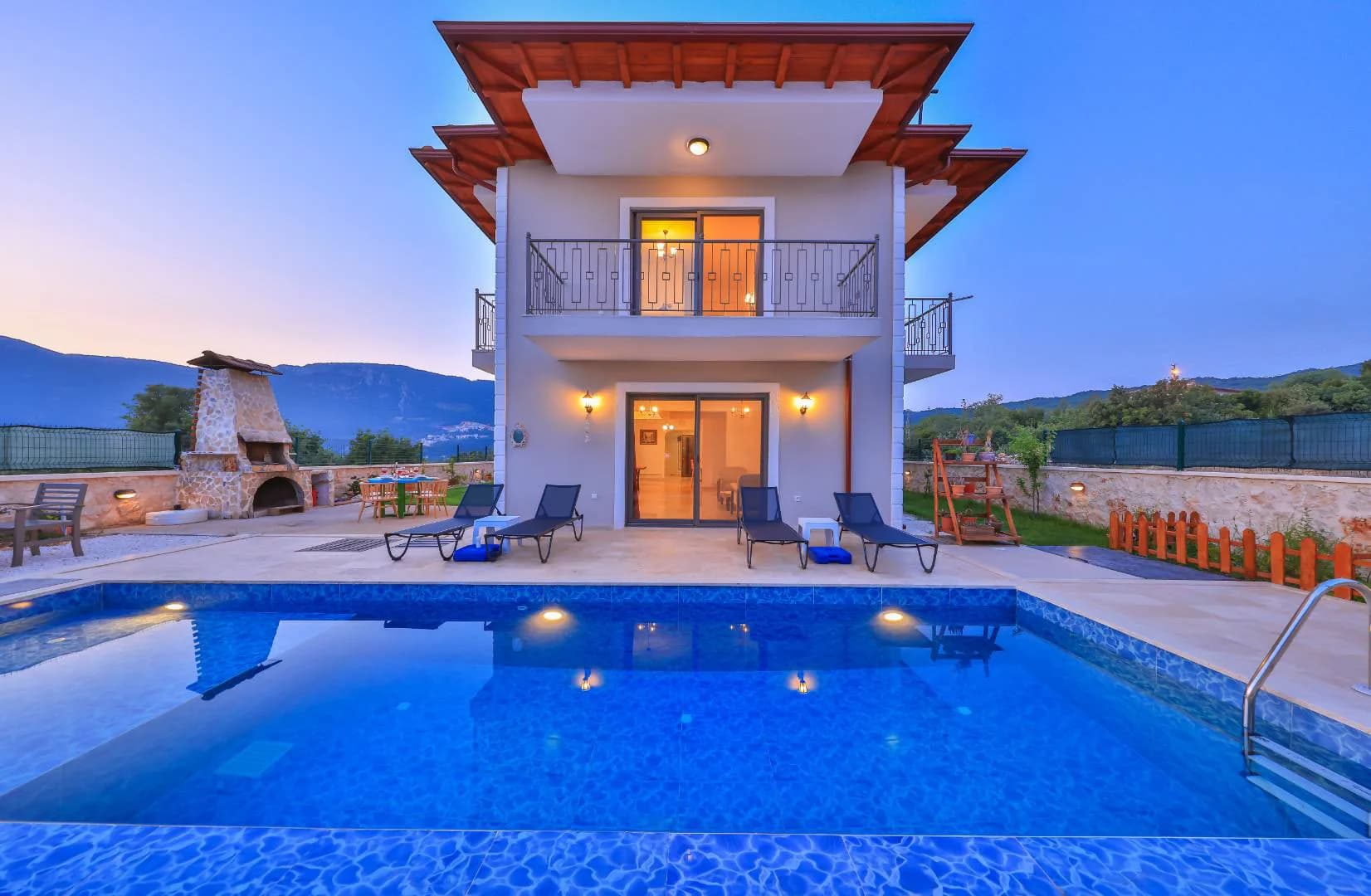 Kaş Andifli'de Doğa İle İç İçe, Özel Havuzlu, Kiralık Lüks Villa görsel 2