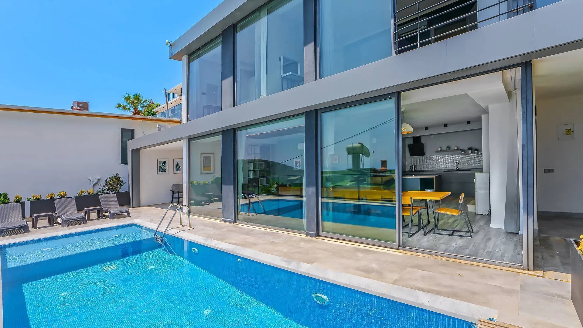Kaş Kalkan'da Harika Deniz Manzaralı, Özel Havuzlu, Konforlu Villa görsel 3