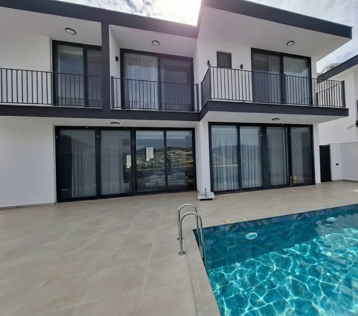 Kaş Bezirgan'da Muhteşem Deniz Manzaralı, Sonsuzluk Havuzlu, Kiralık Villa görsel 2