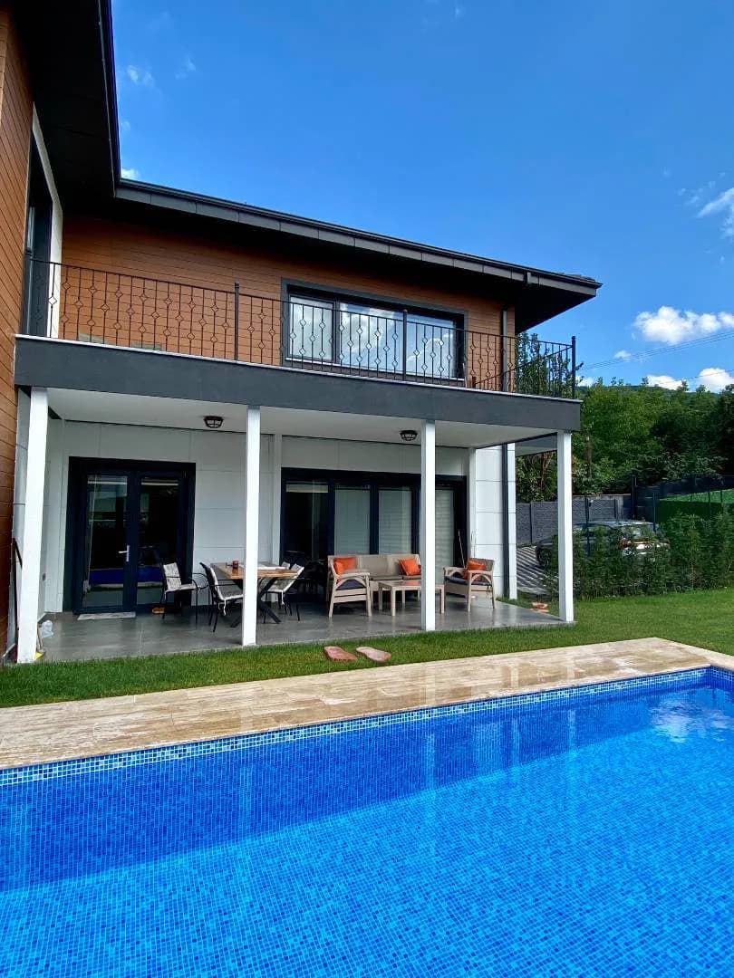Sapanca Kırkpınar'da Merkezi Konumda, Özel Havuzlu, Kiralık Lüks Villa görsel 2