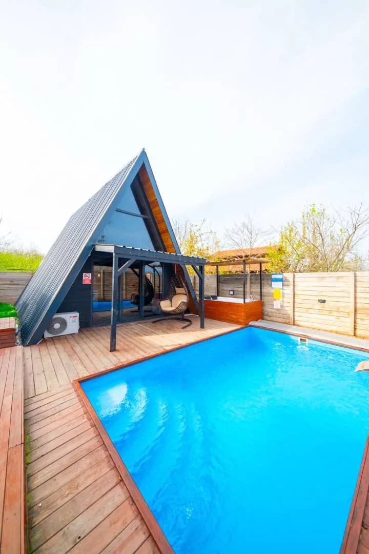 Sapanca Şükriye'de Doğa İle İç İçe, Isıtmalı Havuzlu, Modern Bungalov görsel 1